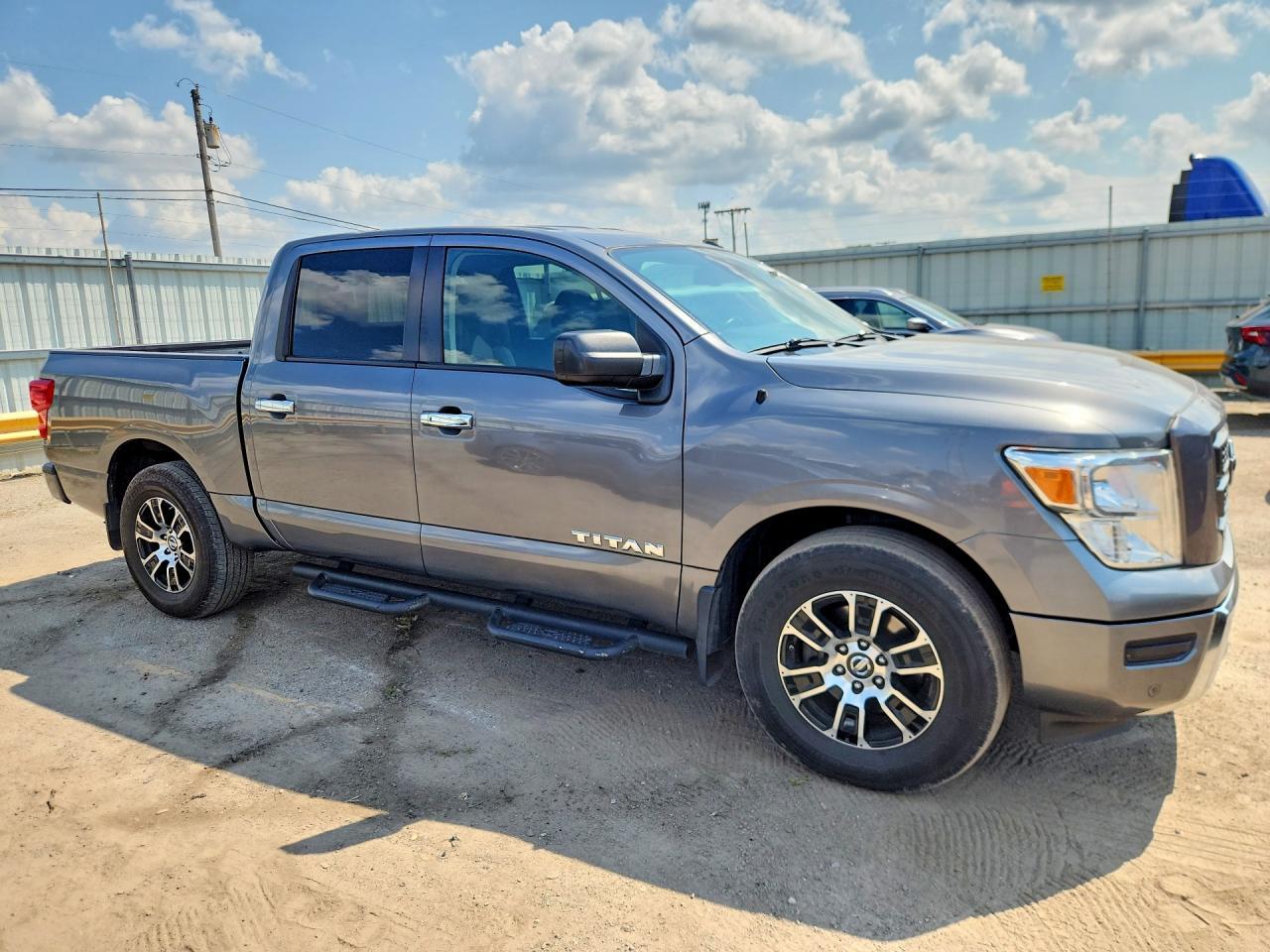 2021 Nissan Titan Sv - Фото 4
