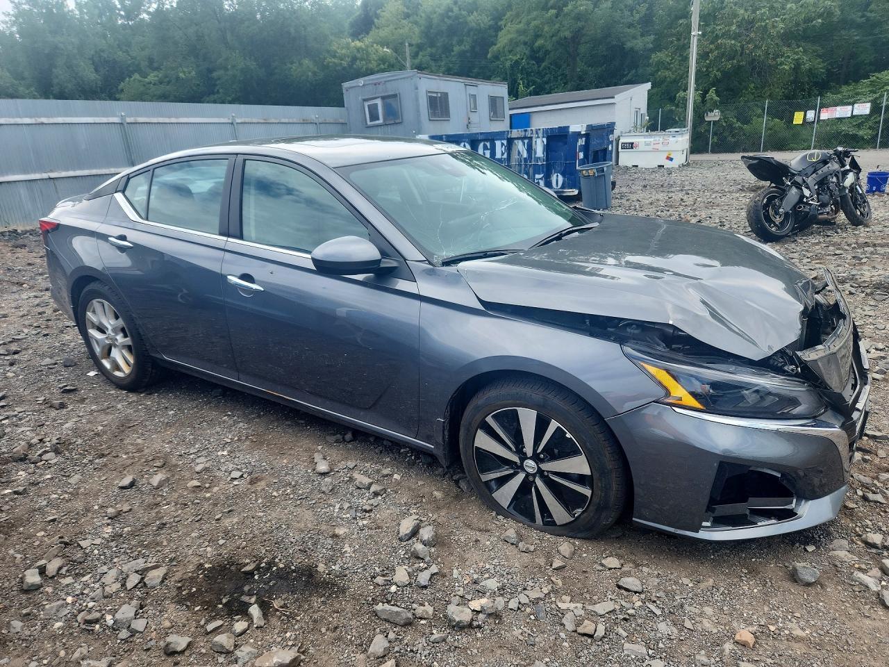 2025 Nissan Altima Sv - Image 4