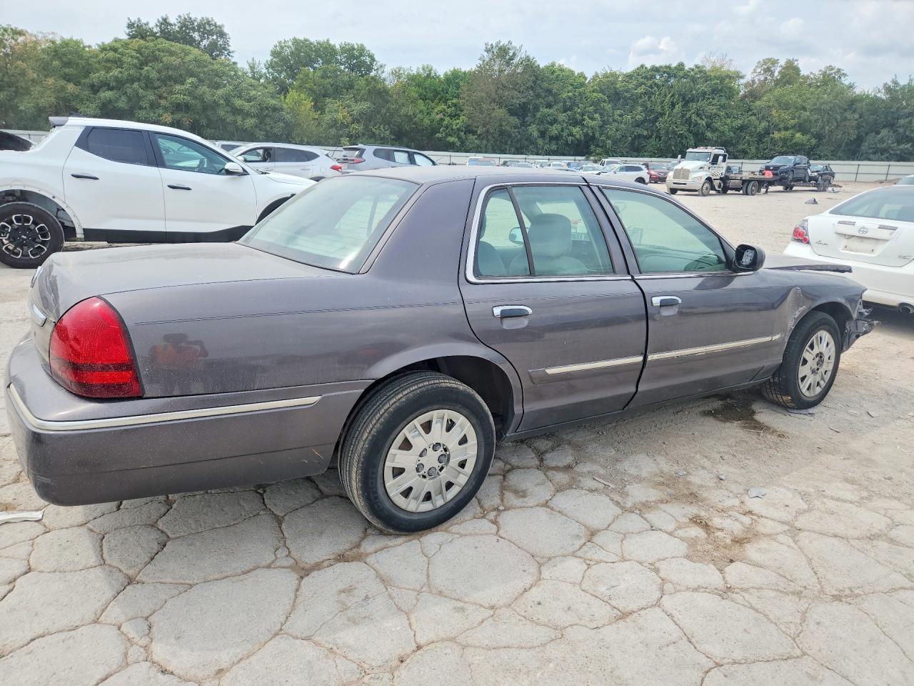 2007 Mercury Grand Marquis Gs - Image 3
