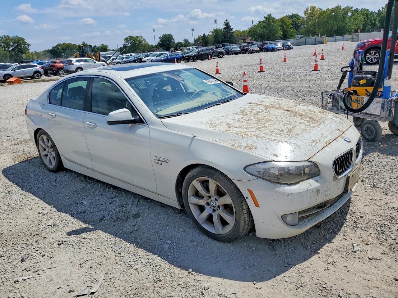 2012 BMW 550 Xi - Image 4