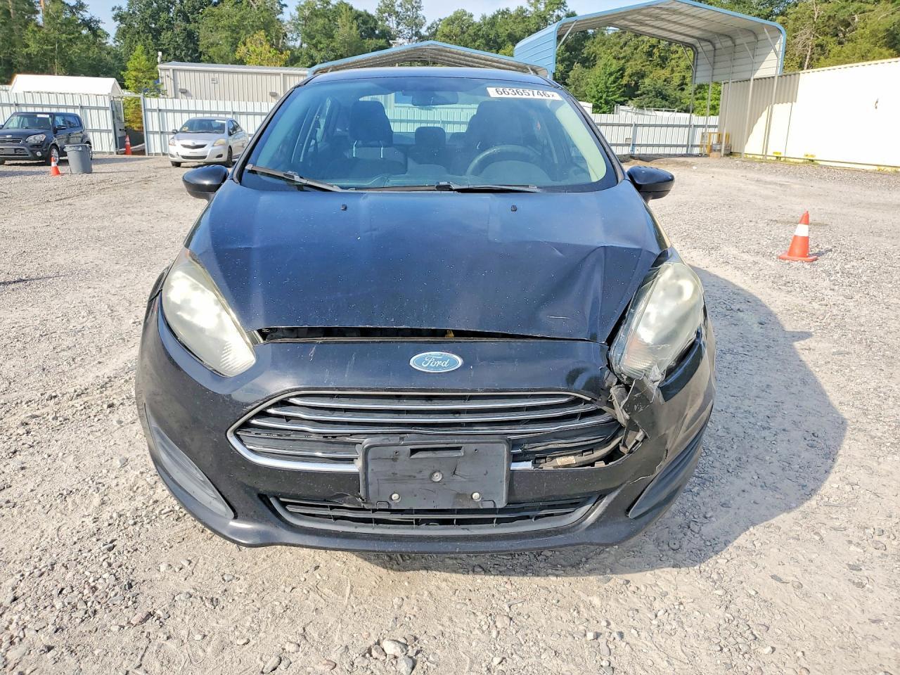 2018 Ford Fiesta Se - Image 5
