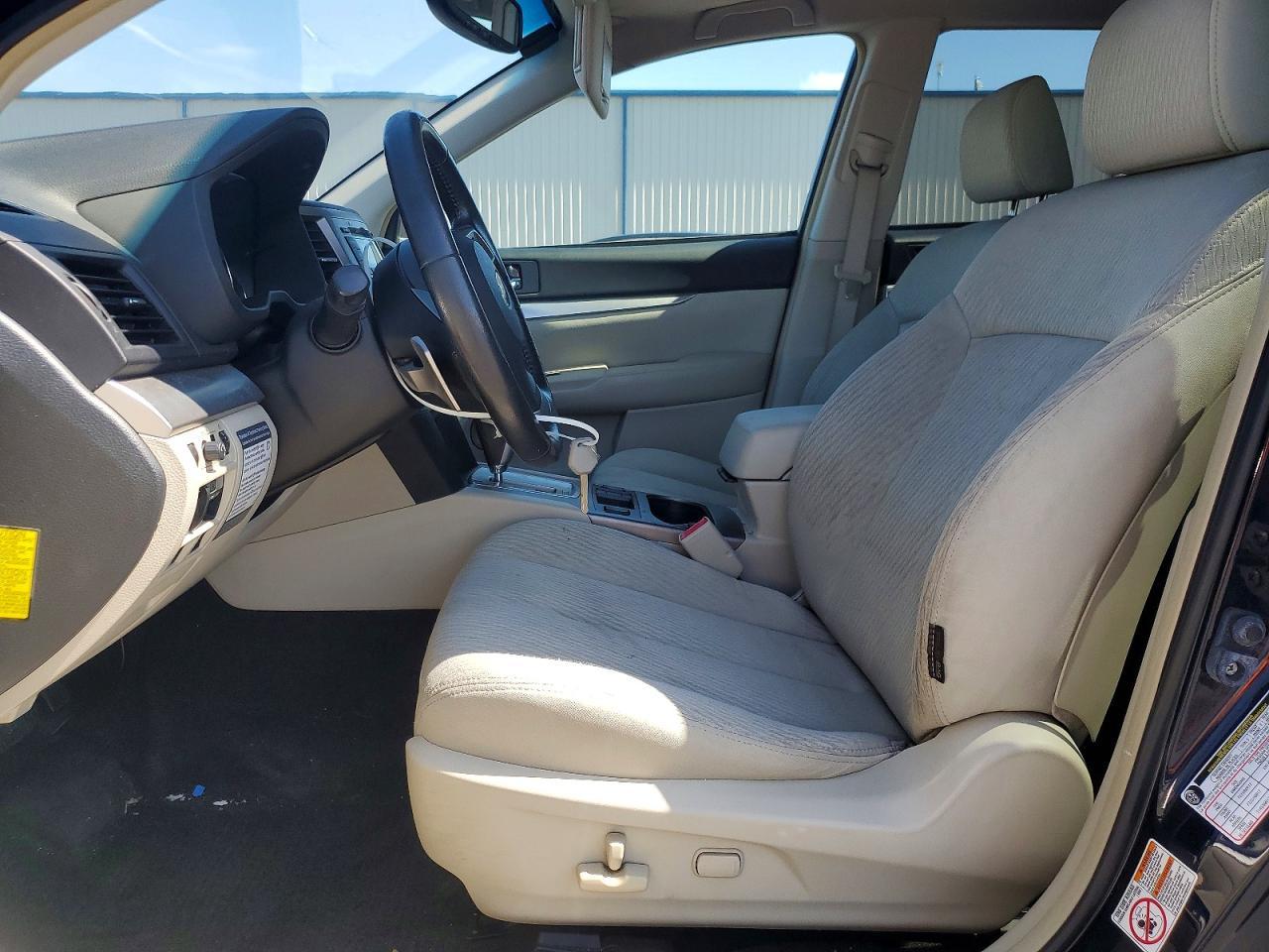 2012 Subaru Outback 2.5I Premium - Image 7