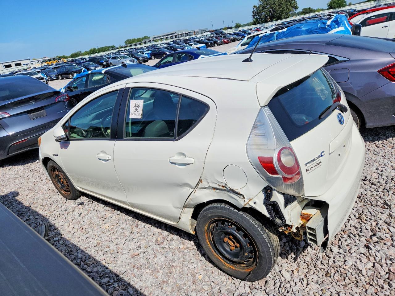 2012 Toyota Prius C Two - Фото 2