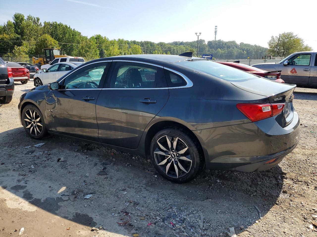 2017 Chevrolet Malibu Lt - Фото 2