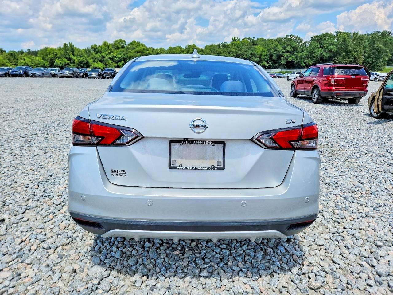 2020 Nissan Versa Sv - Фото 6
