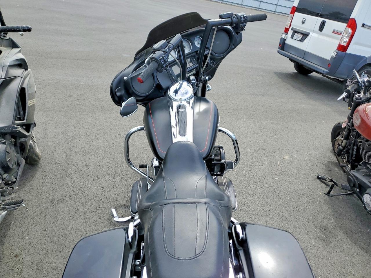 2015 Harley-Davidson Flhxs Street Glide Special - Image 6