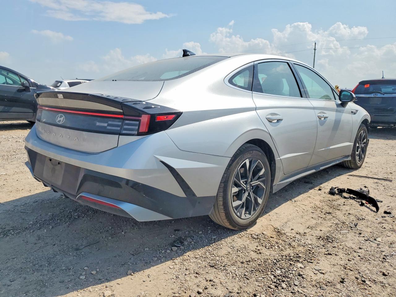 2024 Hyundai Sonata Sel - Image 3