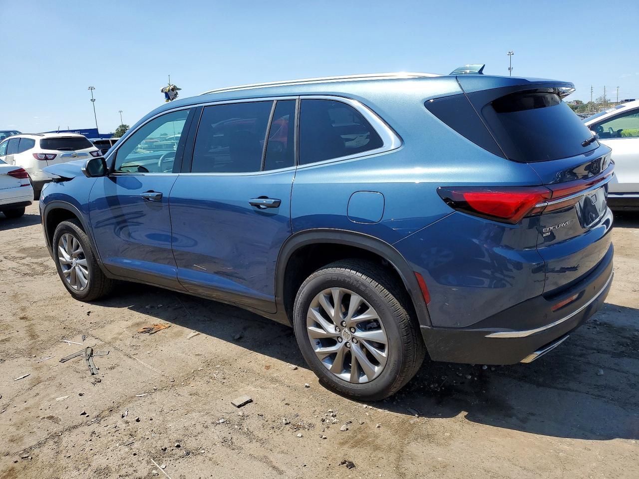 2026 Buick Enclave Preferred - Фото 2