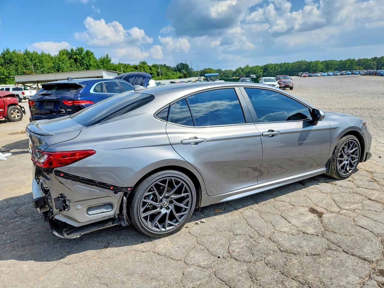 2026 Toyota Camry Se - Фото 3