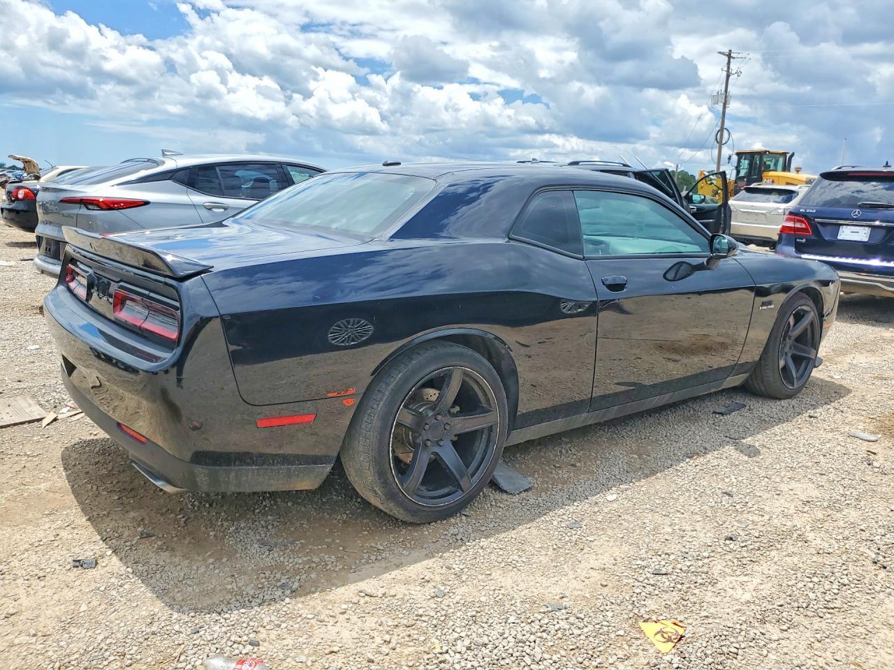 2021 Dodge Challenger R/T - Фото 3