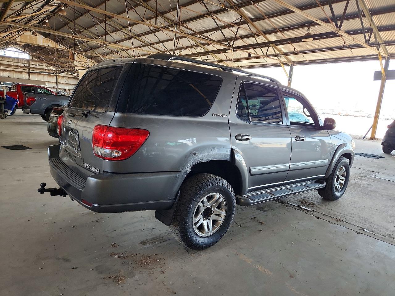 2006 Toyota Sequoia Limited - Image 3