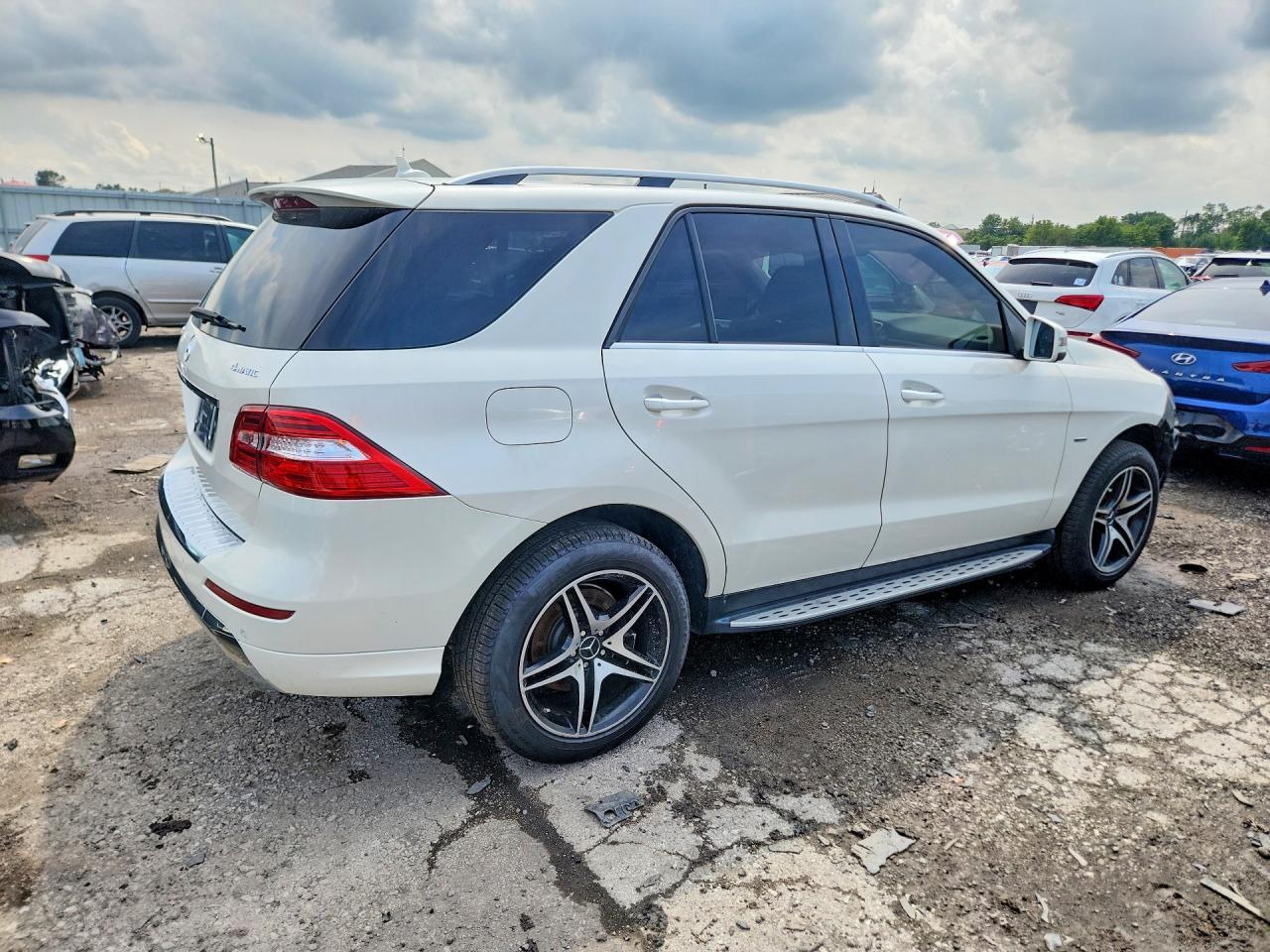 2012 Mercedes-Benz Ml 550 4Matic - Фото 3