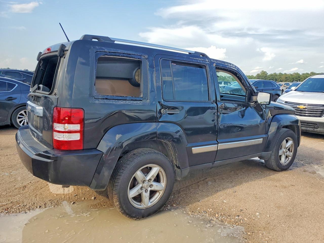 2012 Jeep Liberty Limited - Фото 3