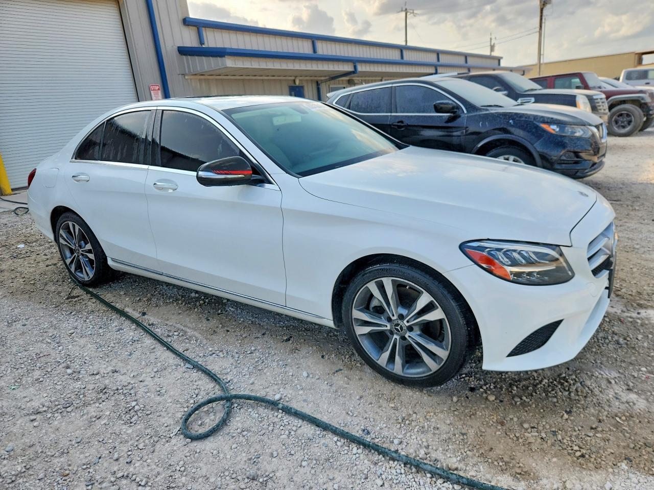 2019 Mercedes-Benz C 300 - Фото 4