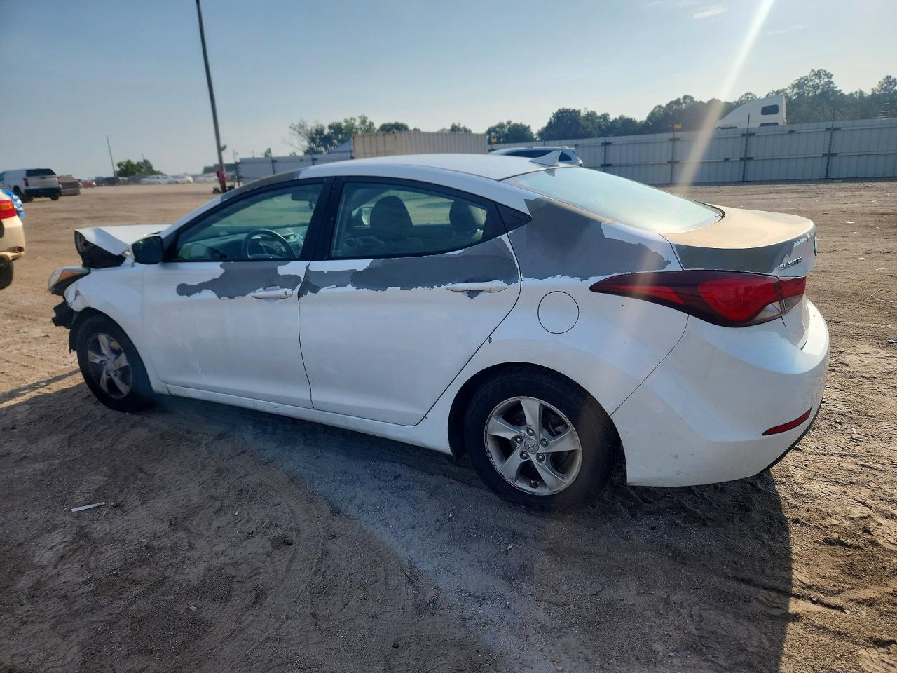 2015 Hyundai Elantra Se - Фото 2