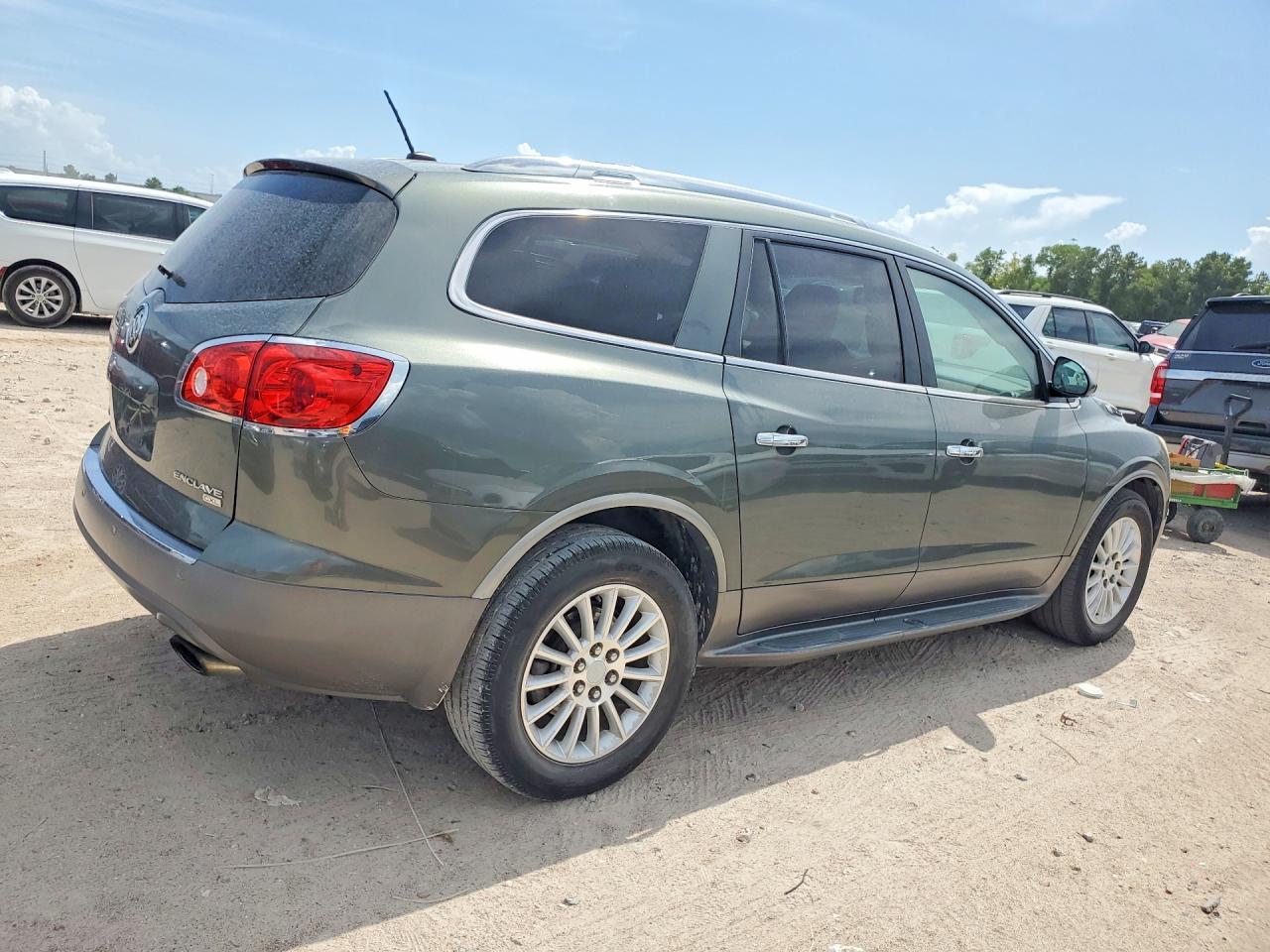 2011 Buick Enclave Cxl - Image 3