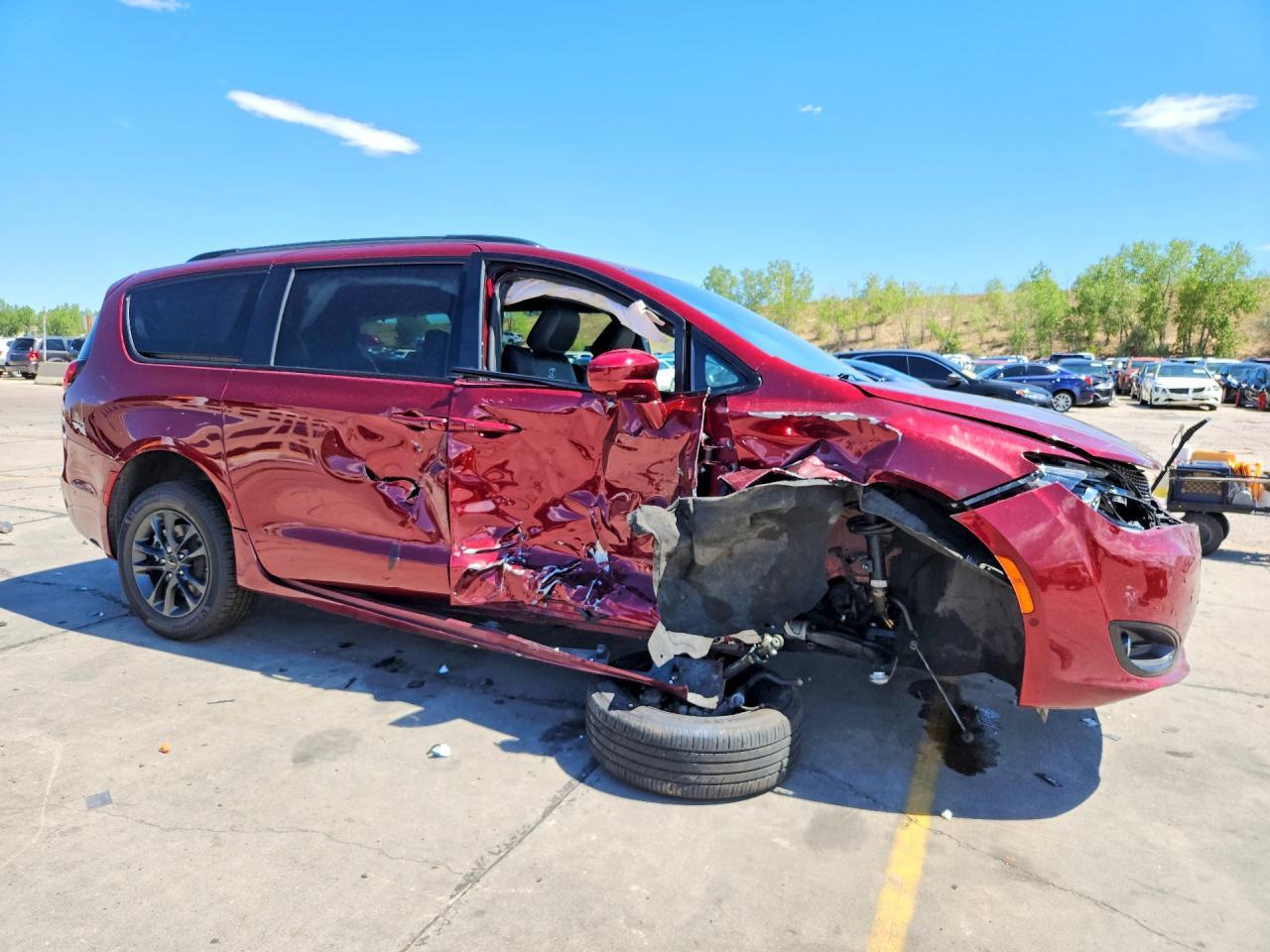 2020 Chrysler Pacifica Touring L - Фото 4