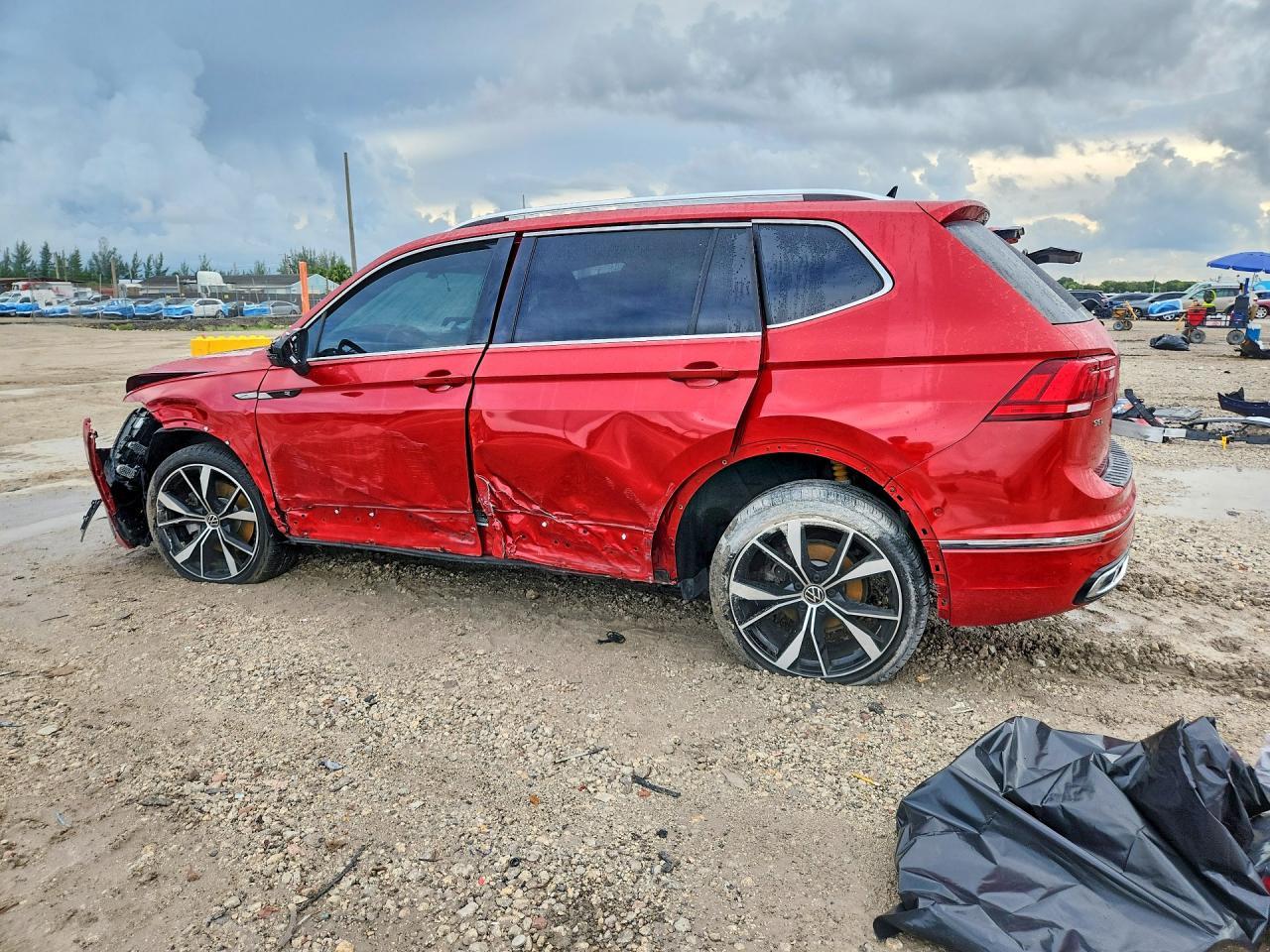 2024 Volkswagen Tiguan Sel R-Line Black - Фото 2