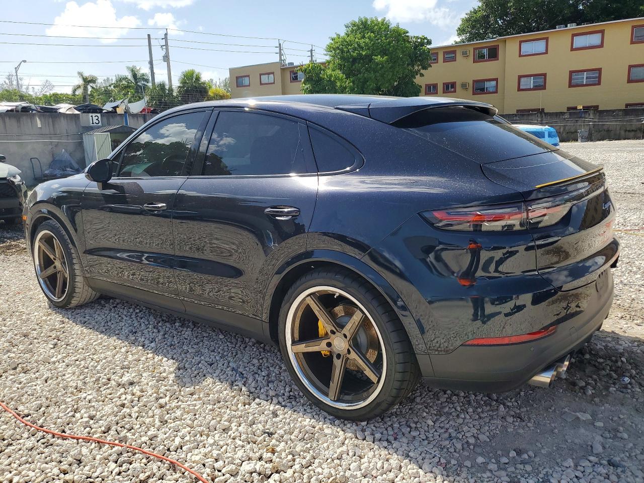 2021 Porsche Cayenne Coupe - Фото 2