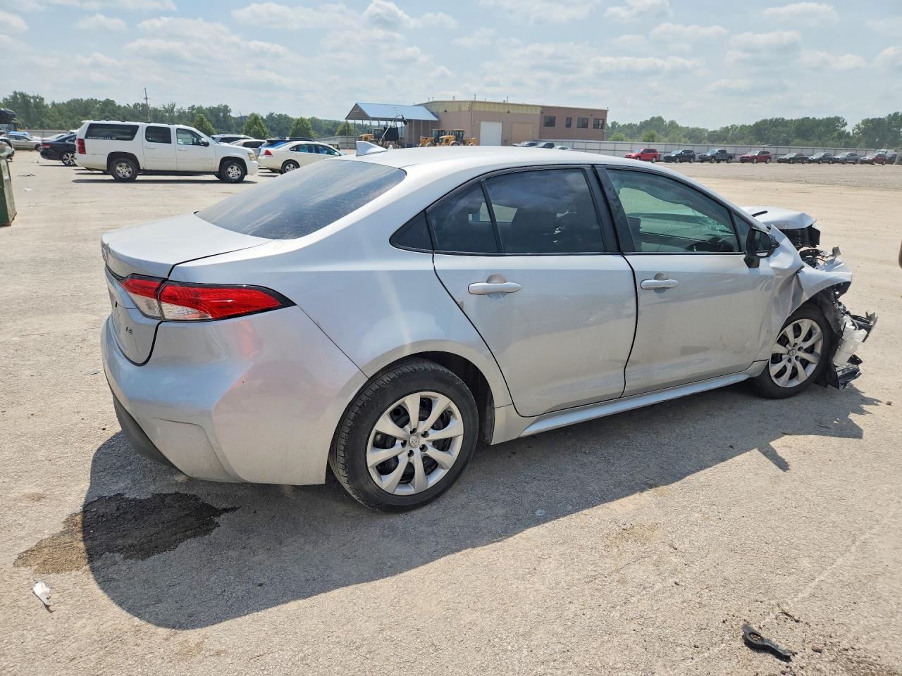 2024 Toyota Corolla Le - Фото 3