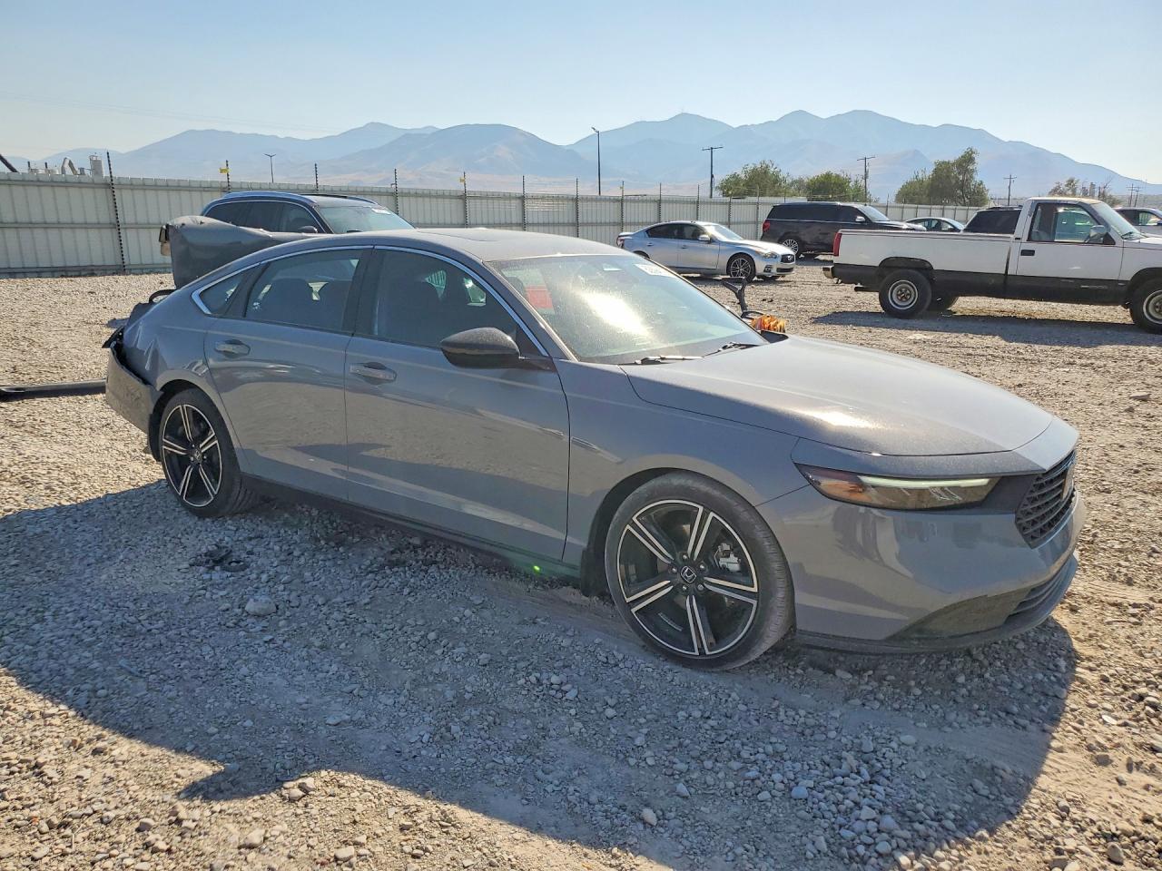 2023 Honda Accord Hybrid Sport - Image 4