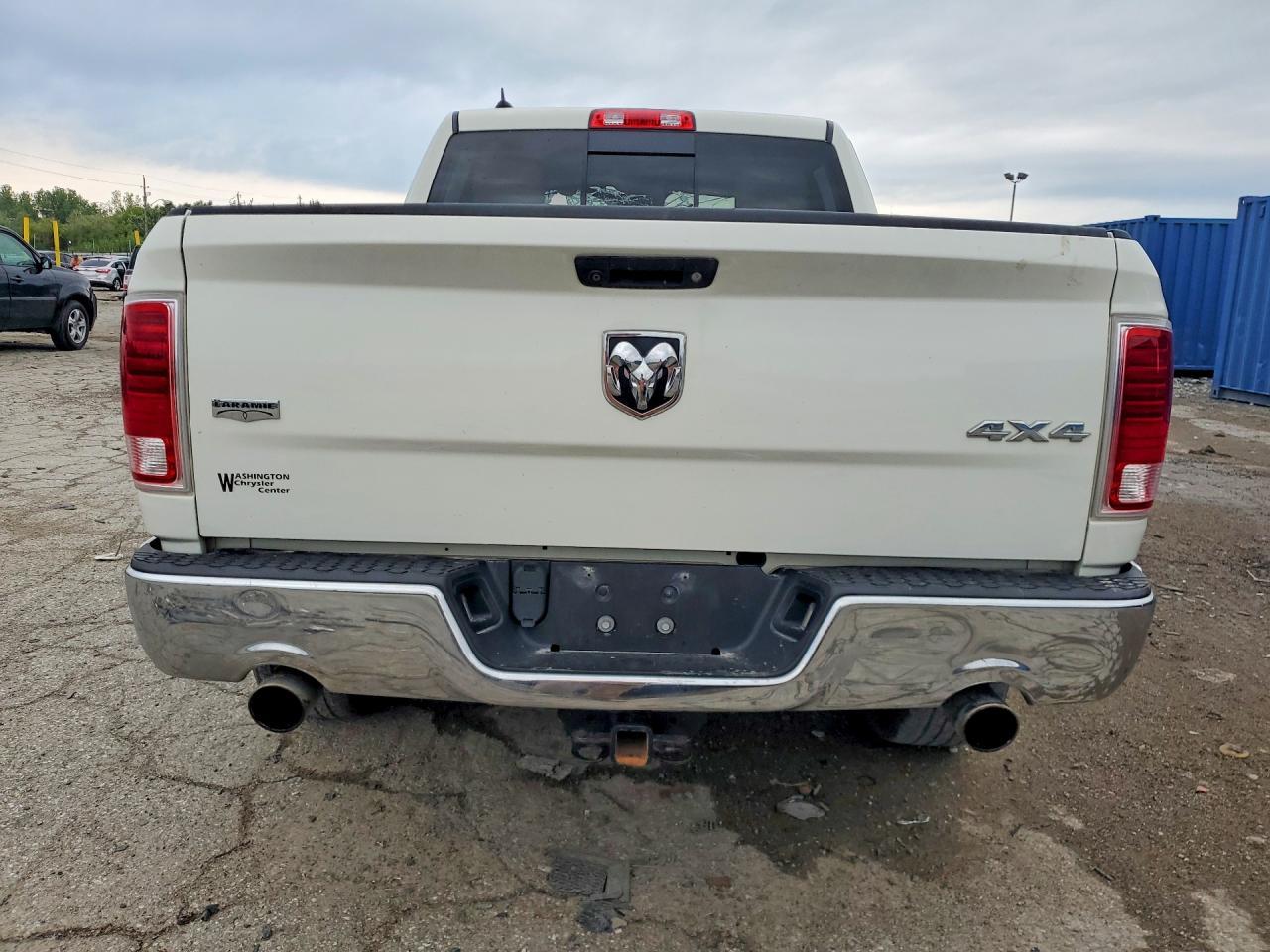 2017 Ram 1500 Laramie - Image 6