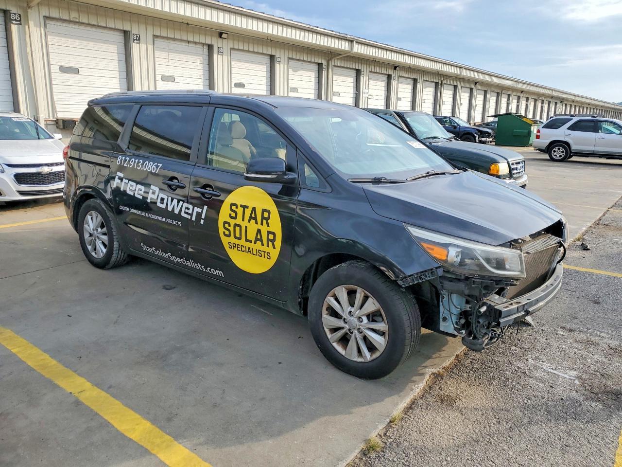 2016 Kia Sedona Lx - Image 4