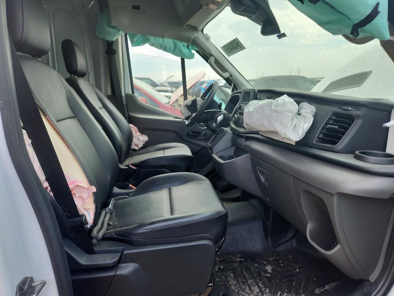 2025 Ford Transit 250 Delivery Van - Image 7