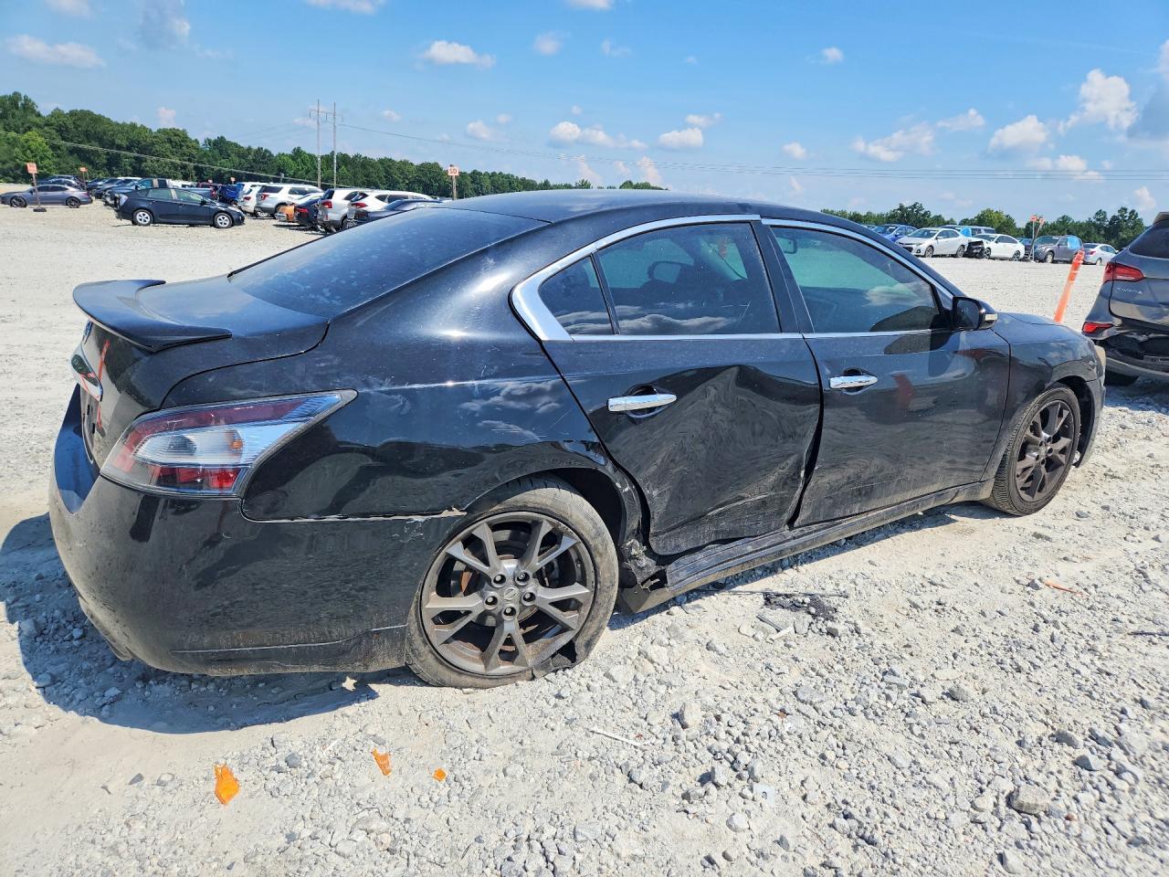 2014 Nissan Maxima 3.5 S - Image 3