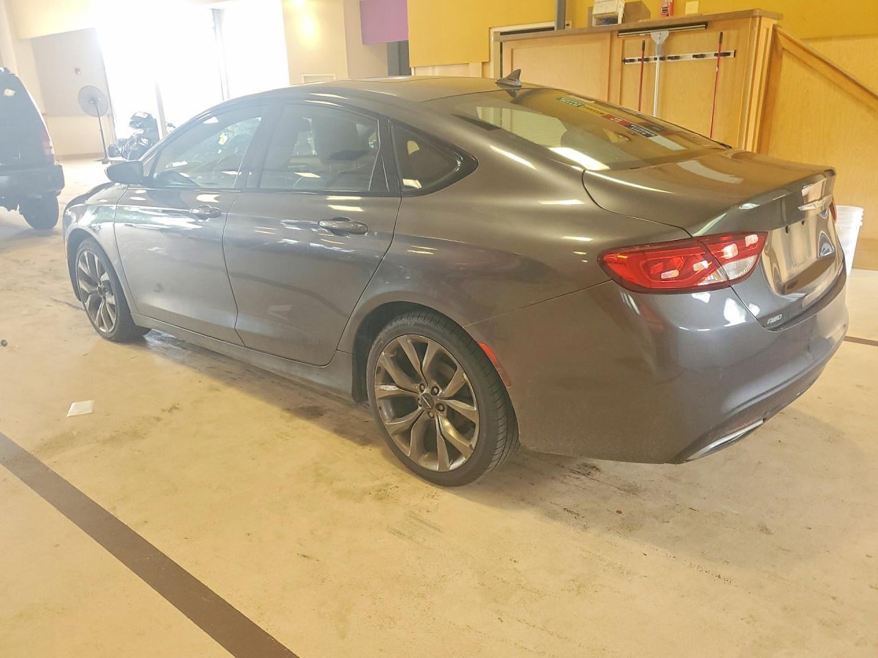 2015 Chrysler 200 S - Image 2