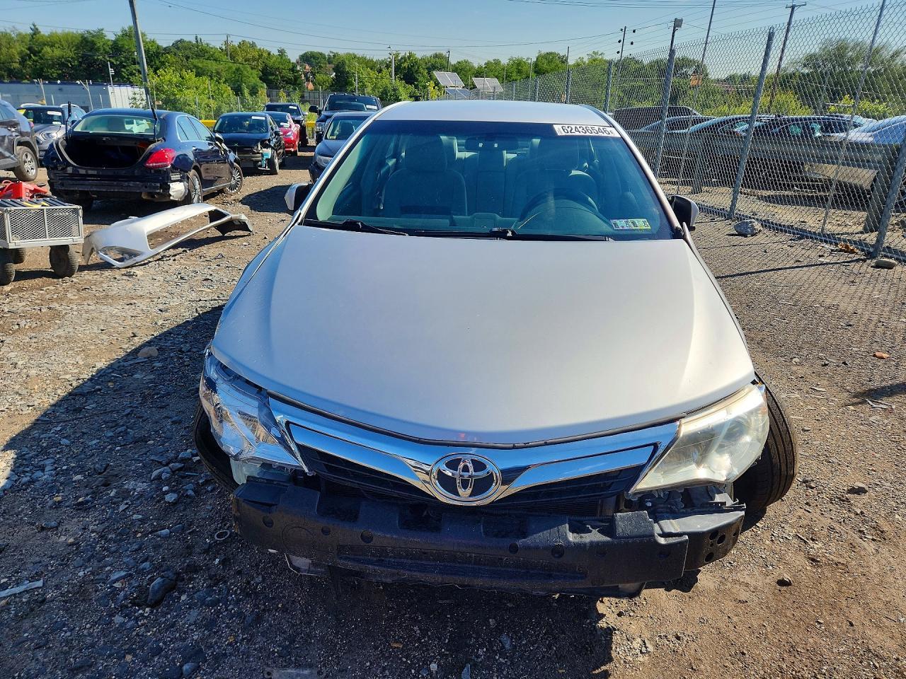 2014 Toyota Camry Le - Image 5