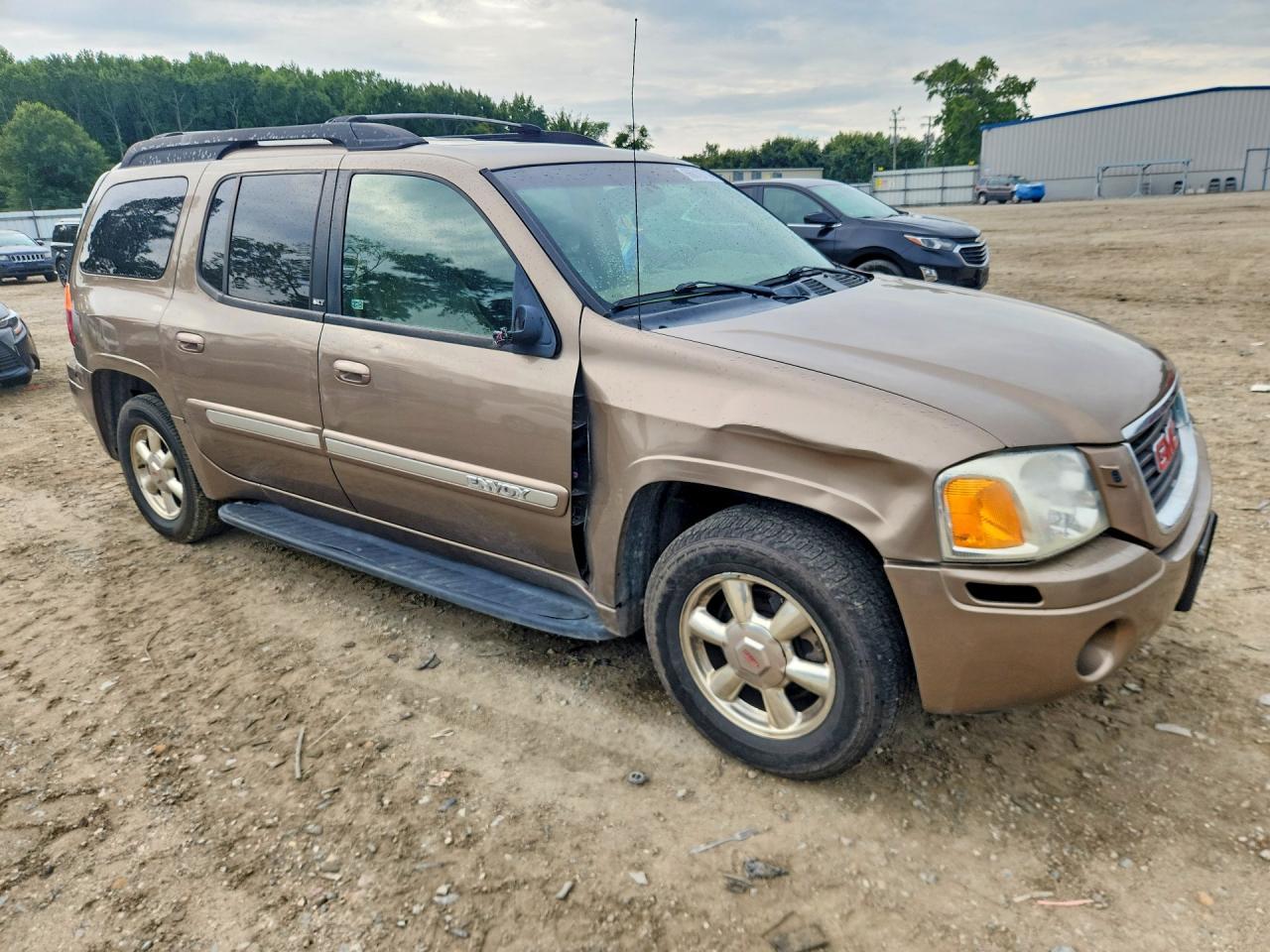 2003 GMC Envoy Xl - Image 4