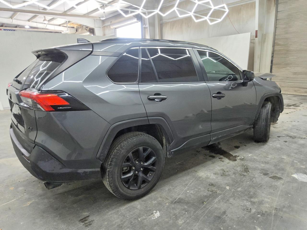 2021 Toyota Rav4 Le - Image 3