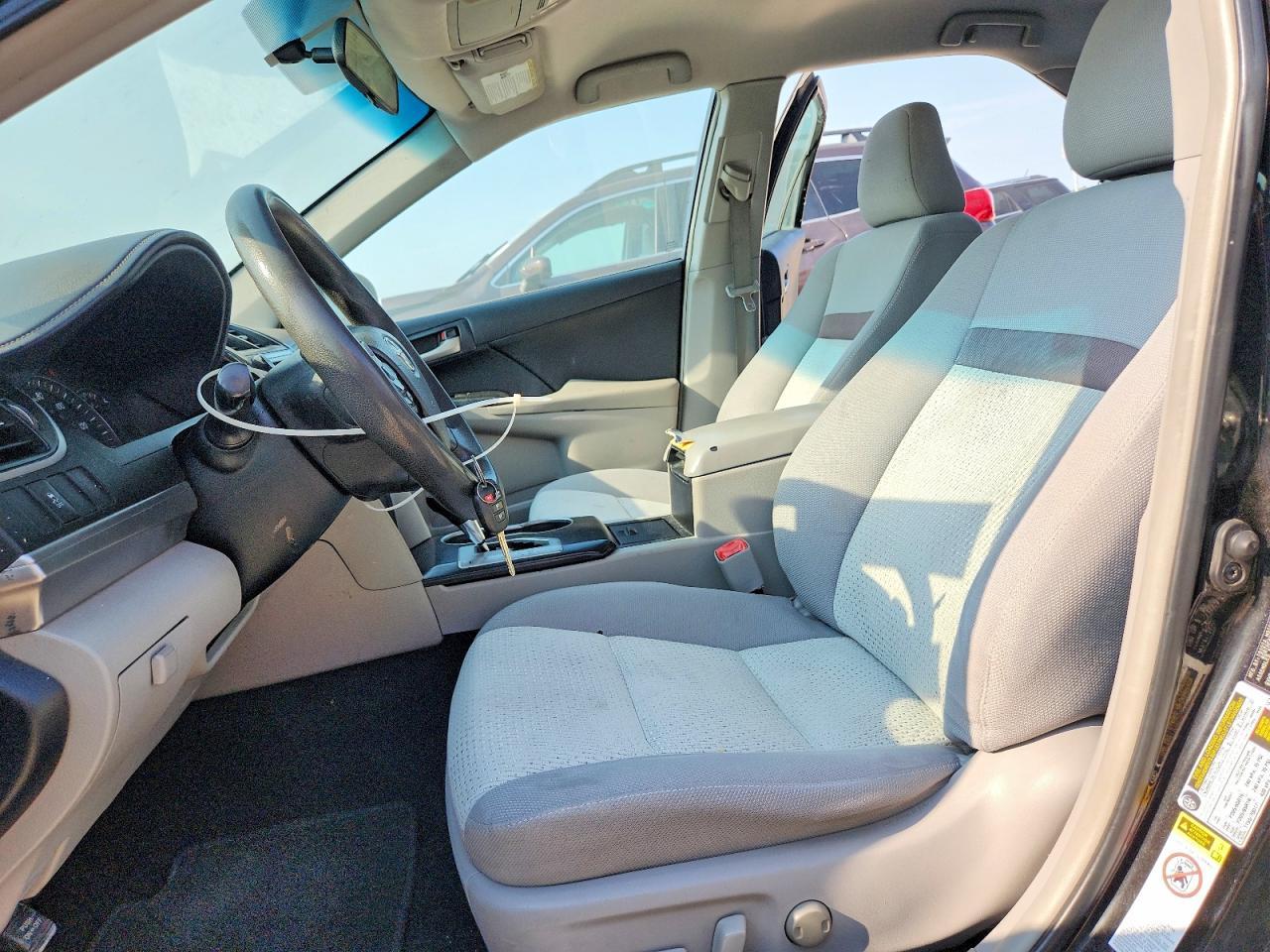 2014 Toyota Camry Le - Фото 7