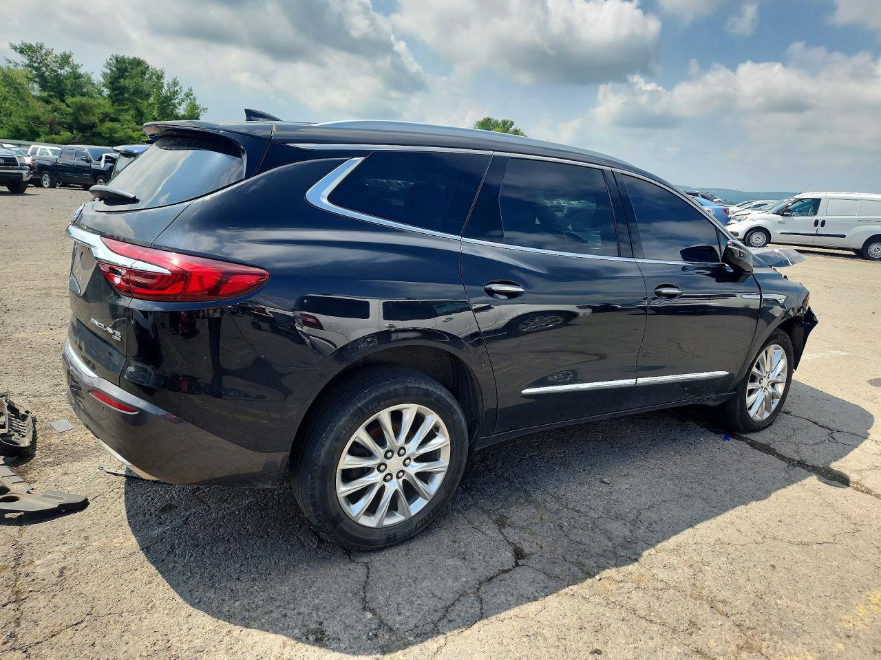 2019 Buick Enclave Essence - Фото 3