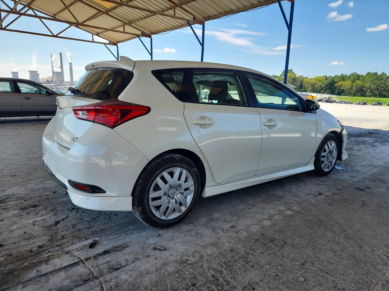 2017 Toyota Corolla Im Base - Фото 3