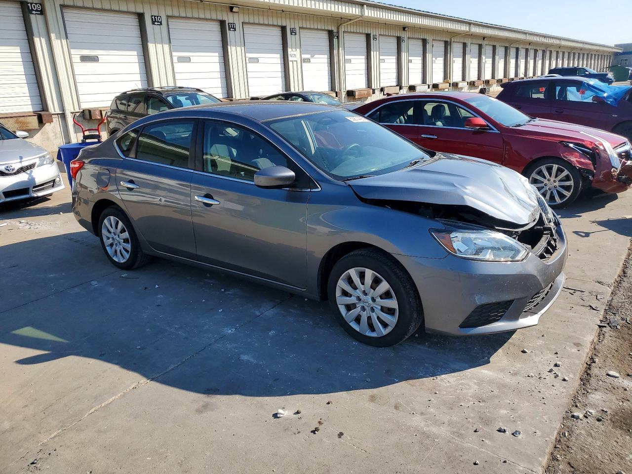 2018 Nissan Sentra S - Фото 4