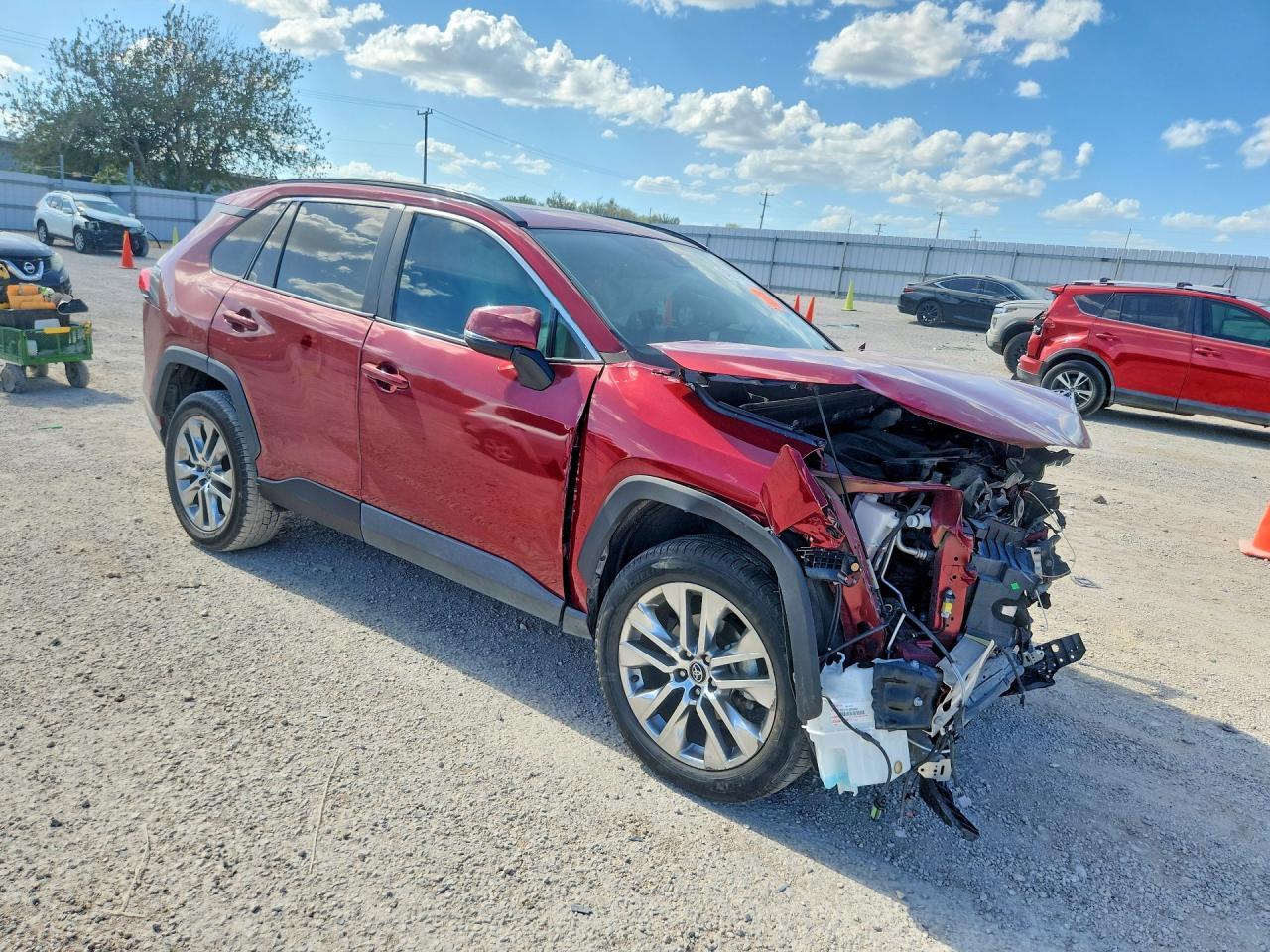 2021 Toyota Rav4 Xle Premium - Фото 4