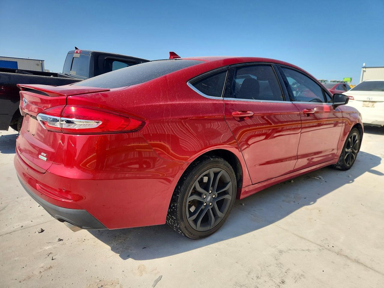 2020 Ford Fusion Se - Фото 3