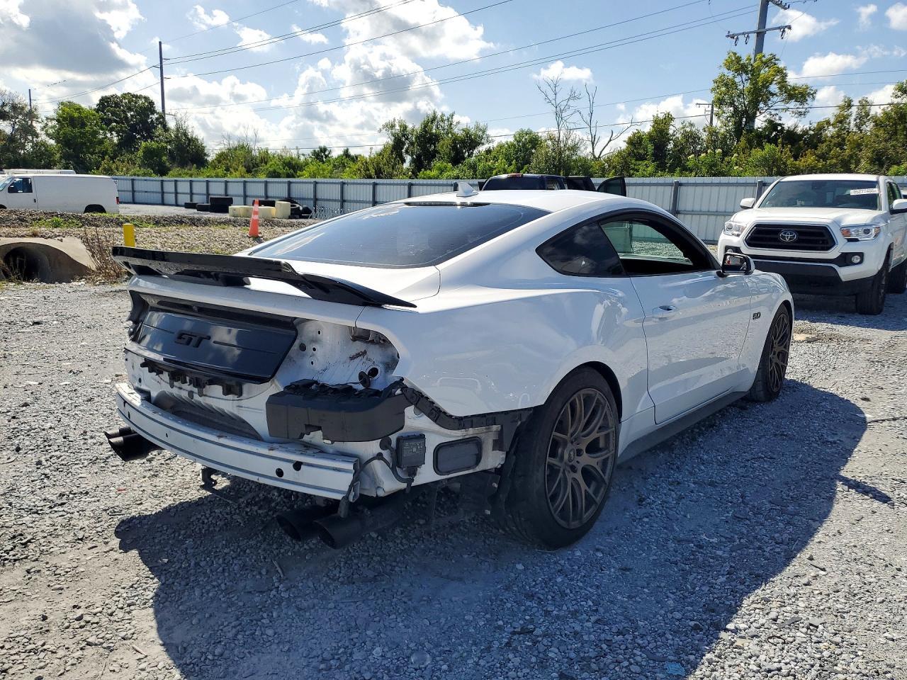 2020 Ford Mustang Gt - Image 3