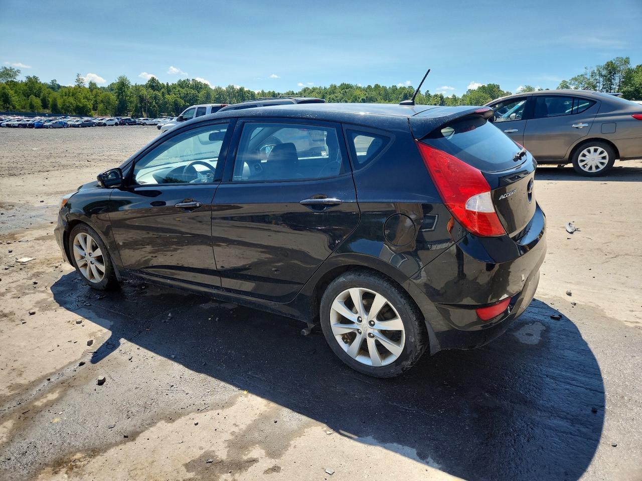 2014 Hyundai Accent Se - Фото 2