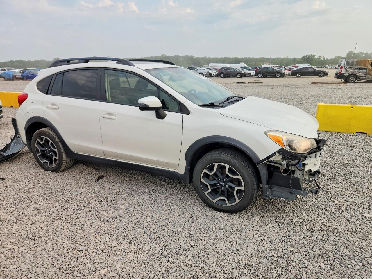 2016 Subaru Crosstrek Limited - Image 4