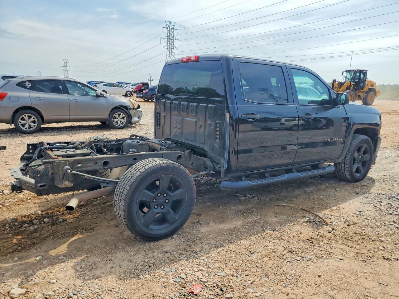 2018 Chevrolet Silverado C1500 Custom - Image 3