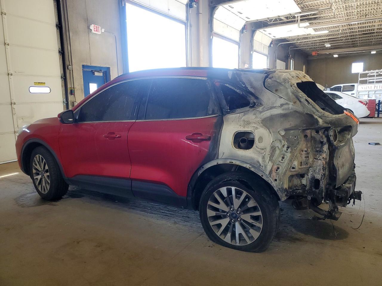 2020 Ford Escape Titanium - Image 2