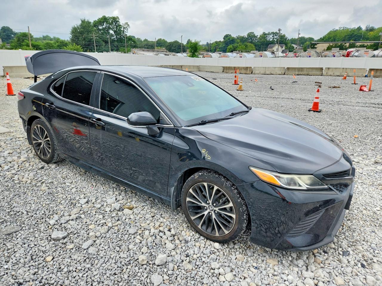 2018 Toyota Camry Se - Image 4