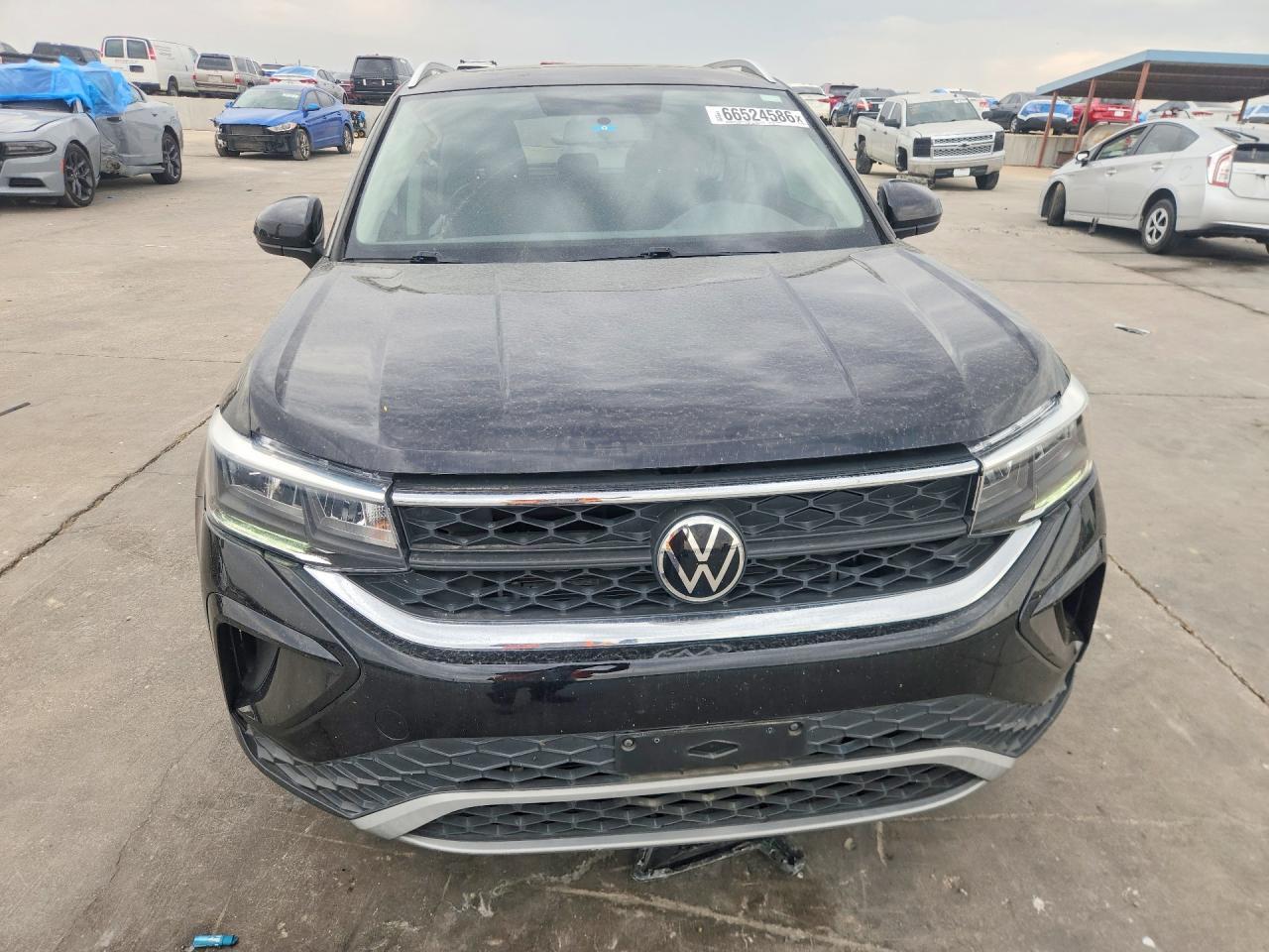 2022 Volkswagen Taos Se - Image 5