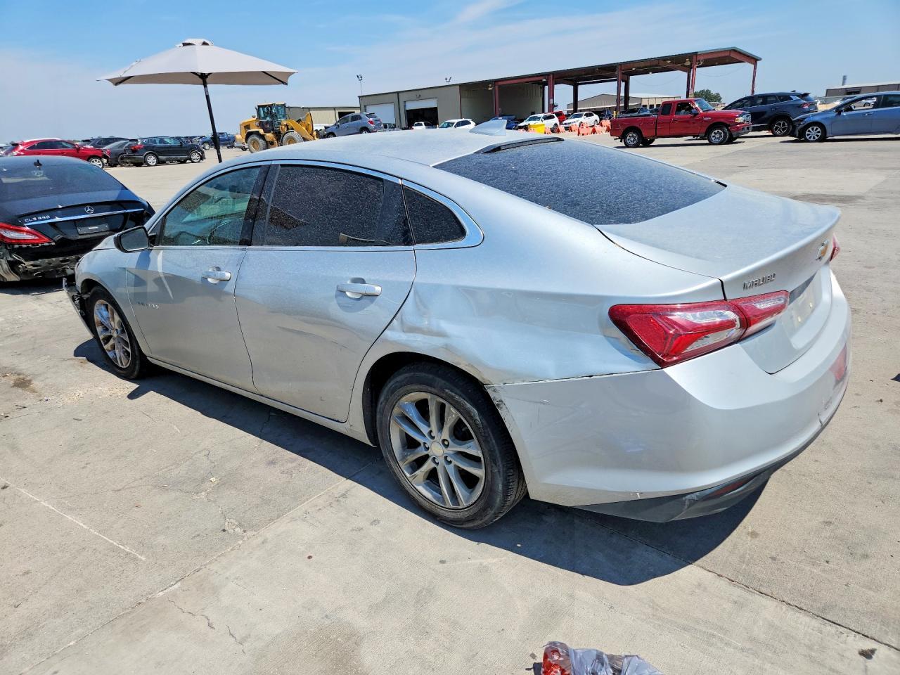2020 Chevrolet Malibu Lt - Image 2
