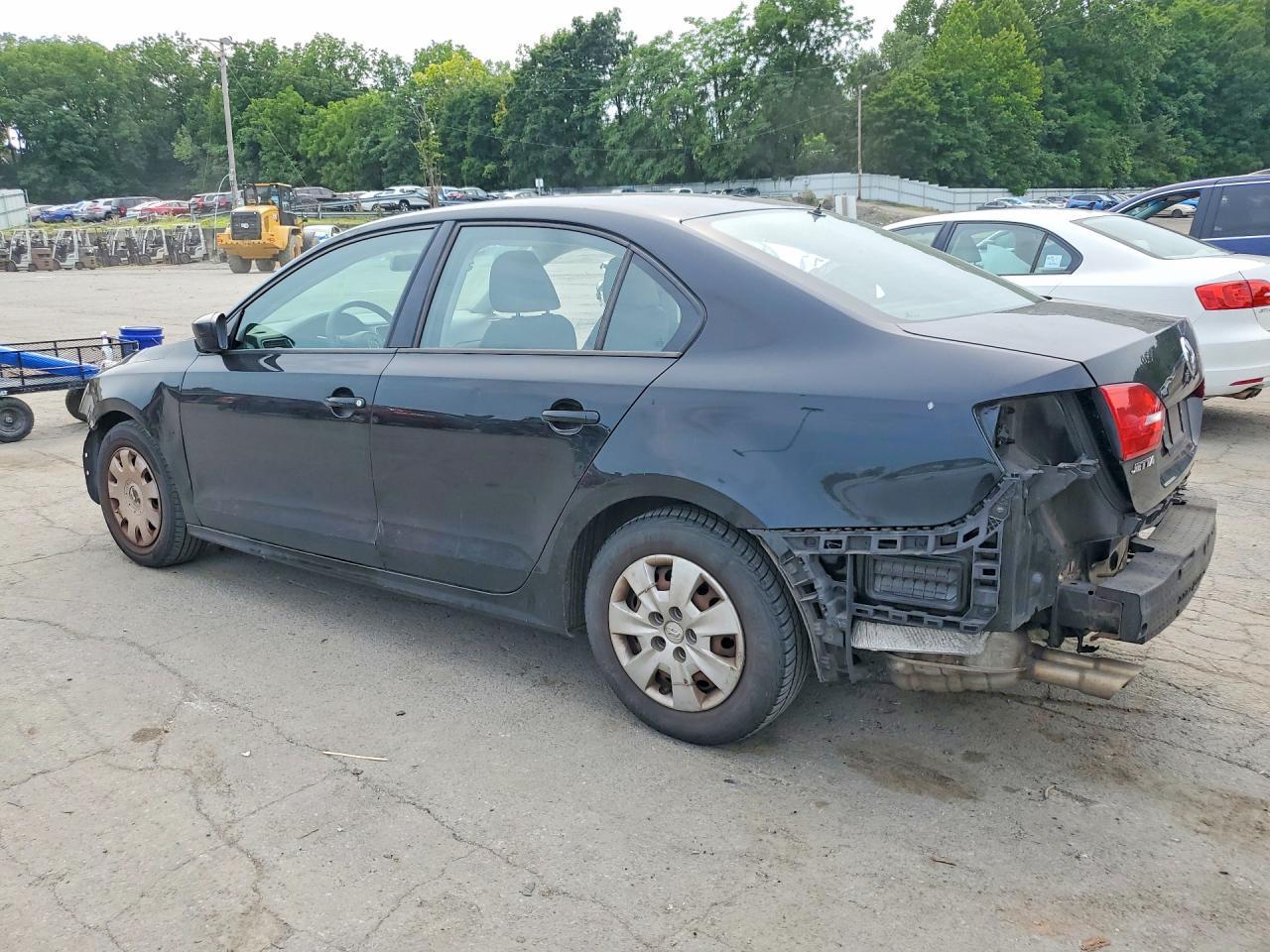 2013 Volkswagen Jetta Base - Фото 2