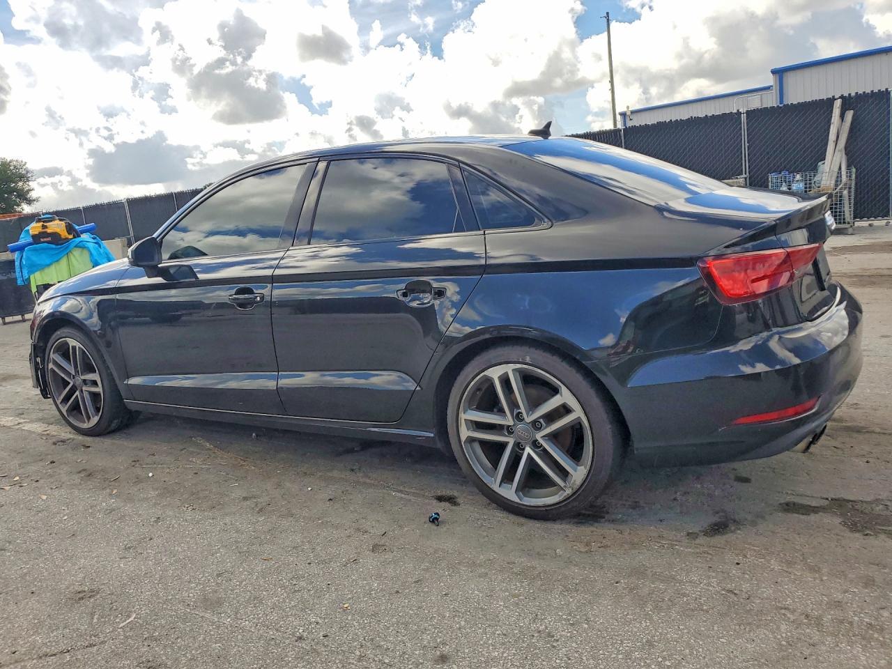 2020 Audi A3 Premium - Фото 2