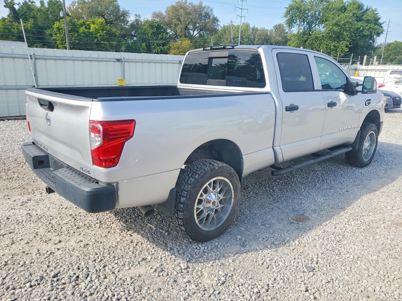 2017 Nissan Titan Xd S - Фото 3